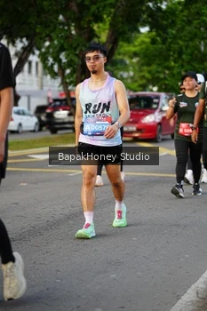 Runner Photo 4125074