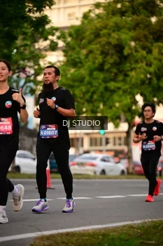 Runner Photo 4125084