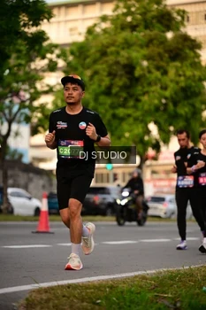 Runner Photo 4125088