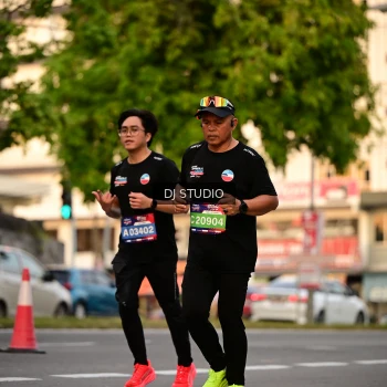 Runner Photo 4125092