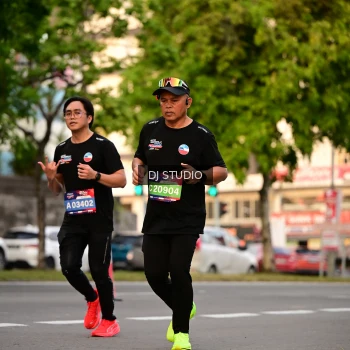 Runner Photo 4125105