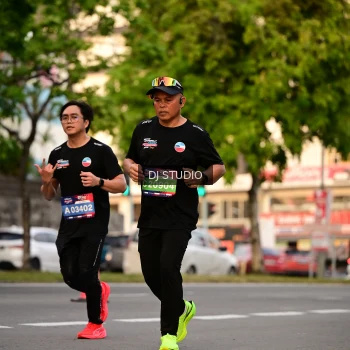 Runner Photo 4125106