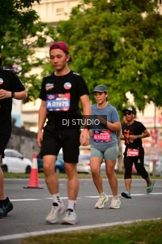 Runner Photo 4125142