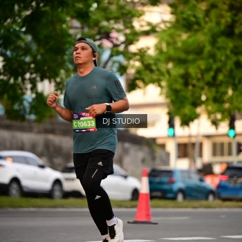 Runner Photo 4125193