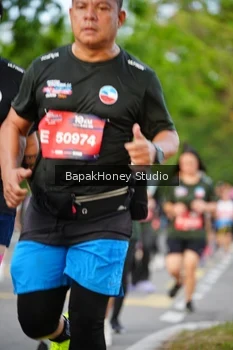 Runner Photo 4125240