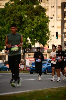 Runner Photo 4125245