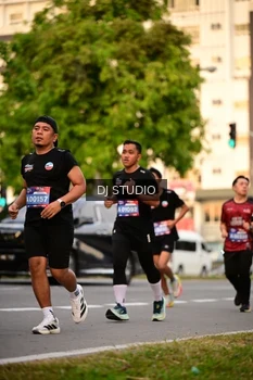 Runner Photo 4125249