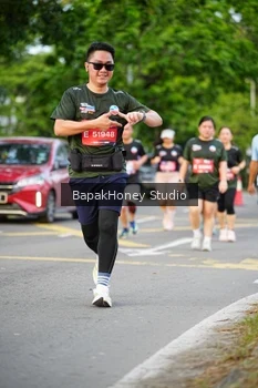 Runner Photo 4125250