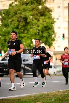 Runner Photo 4125251