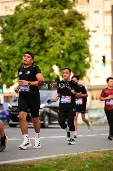 Runner Photo 4125254