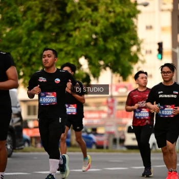 Runner Photo 4125256