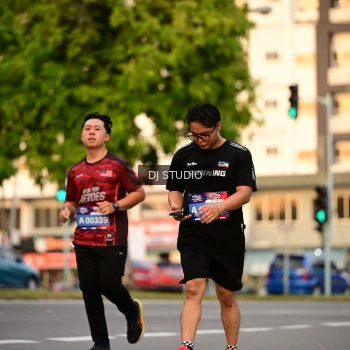 Runner Photo 4125275