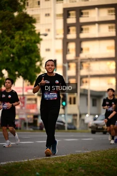 Runner Photo 4125314