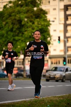 Runner Photo 4125318