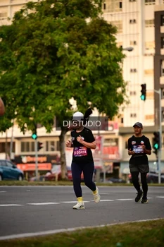 Runner Photo 4125416