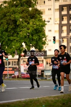 Runner Photo 4125426