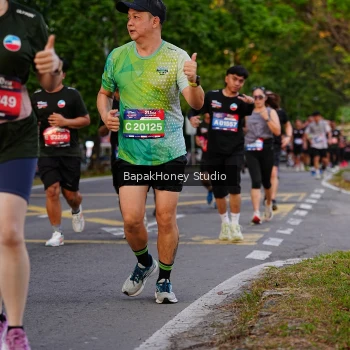 Runner Photo 4125437