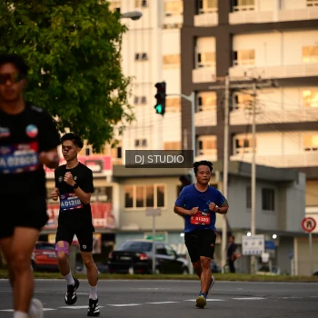 Runner Photo 4125451