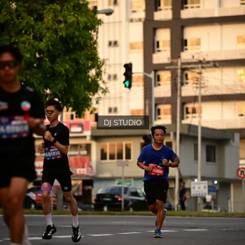 Runner Photo 4125452