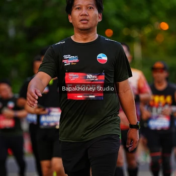 Runner Photo 4125456