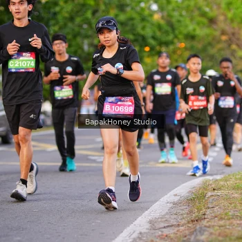 Runner Photo 4125467