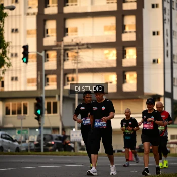 Runner Photo 4125471