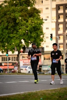 Runner Photo 4125478