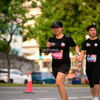 Runner Photo 4125495