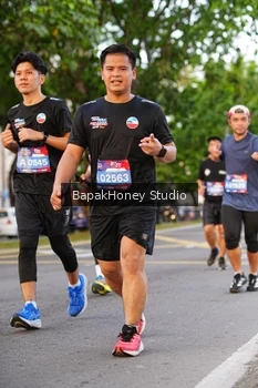 Runner Photo 4125516