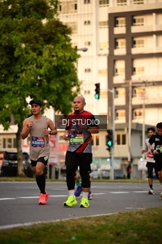 Runner Photo 4125527