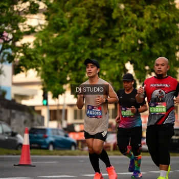 Runner Photo 4125528