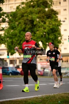 Runner Photo 4125541