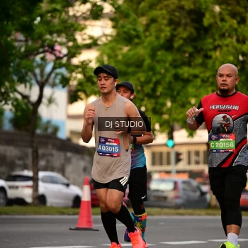Runner Photo 4125542