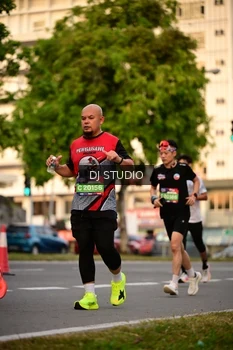 Runner Photo 4125544