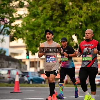 Runner Photo 4125547