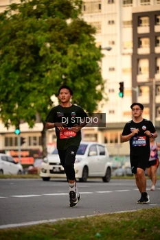 Runner Photo 4125594