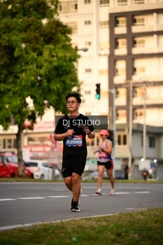 Runner Photo 4125600