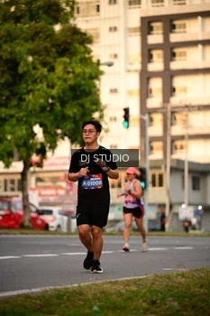 Runner Photo 4125601