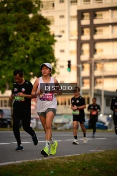 Runner Photo 4125633