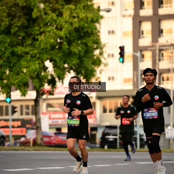 Runner Photo 4125653