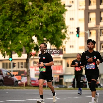 Runner Photo 4125654