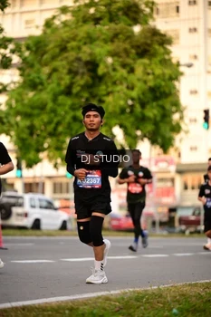 Runner Photo 4125681