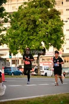 Runner Photo 4125685