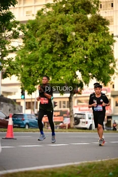 Runner Photo 4125690
