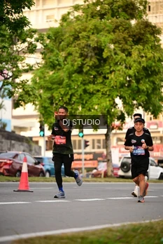 Runner Photo 4125695