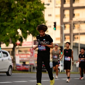 Runner Photo 4125788