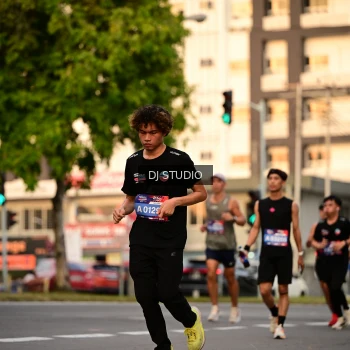 Runner Photo 4125794