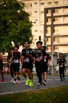 Runner Photo 4125816
