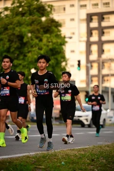 Runner Photo 4125834