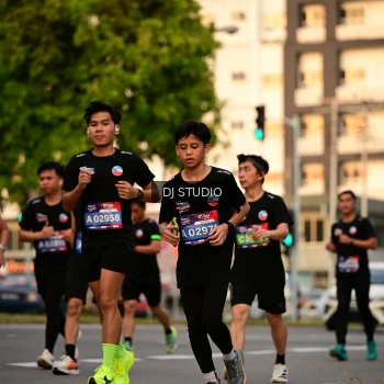 Runner Photo 4125835